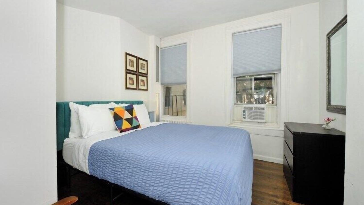 Photo of Bedroom in Sutton Place