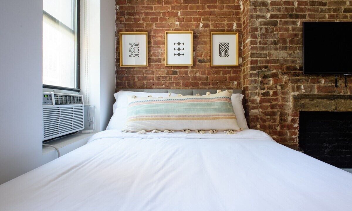 Photo of Bedroom in Peter Cooper Village