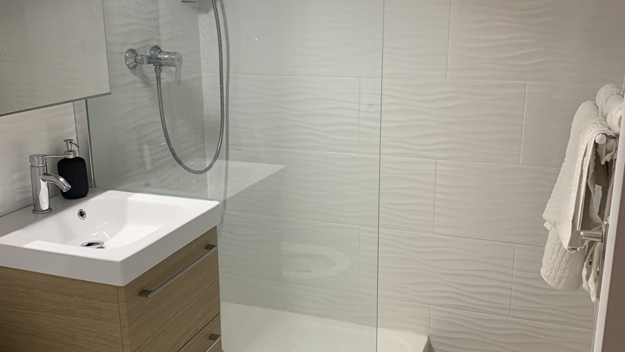 Photo of Bathroom in Cachan