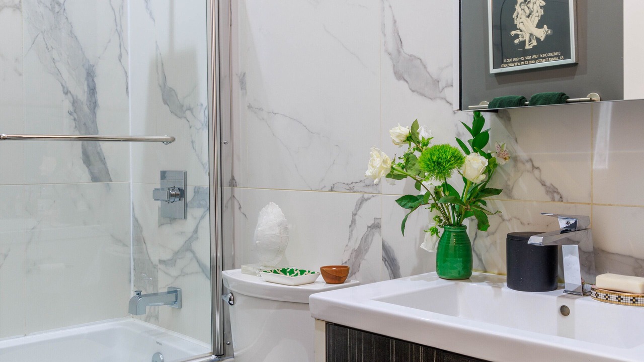 Photo of Bathroom in Bushwick