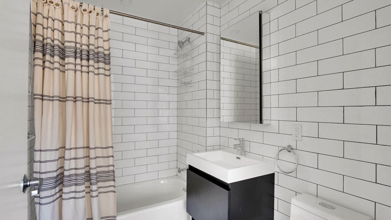 Photo of Bathroom in Manhattan Valley