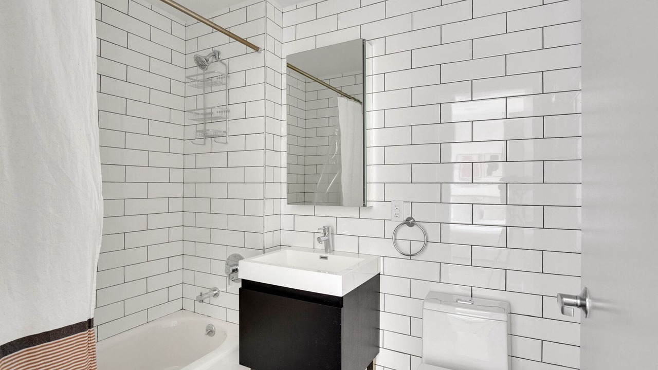 Photo of Bathroom in Manhattan Valley