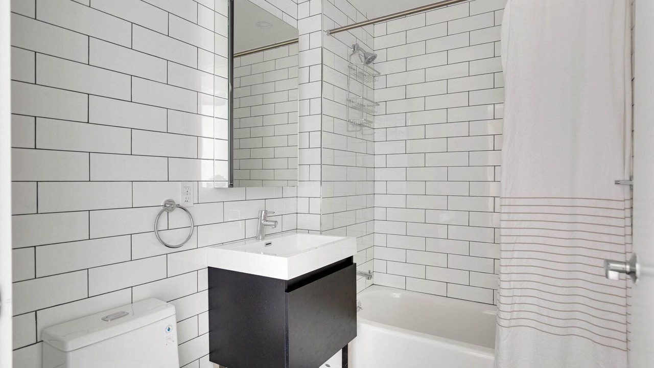 Photo of Bathroom in Manhattan Valley