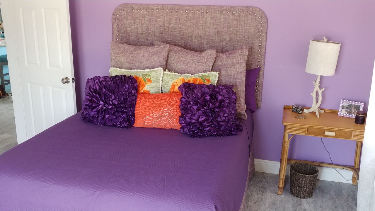 Photo of Bedroom in Tar Bay