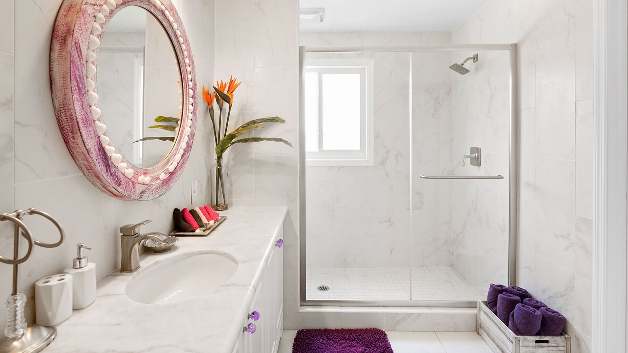 Photo of Bathroom in Tar Bay