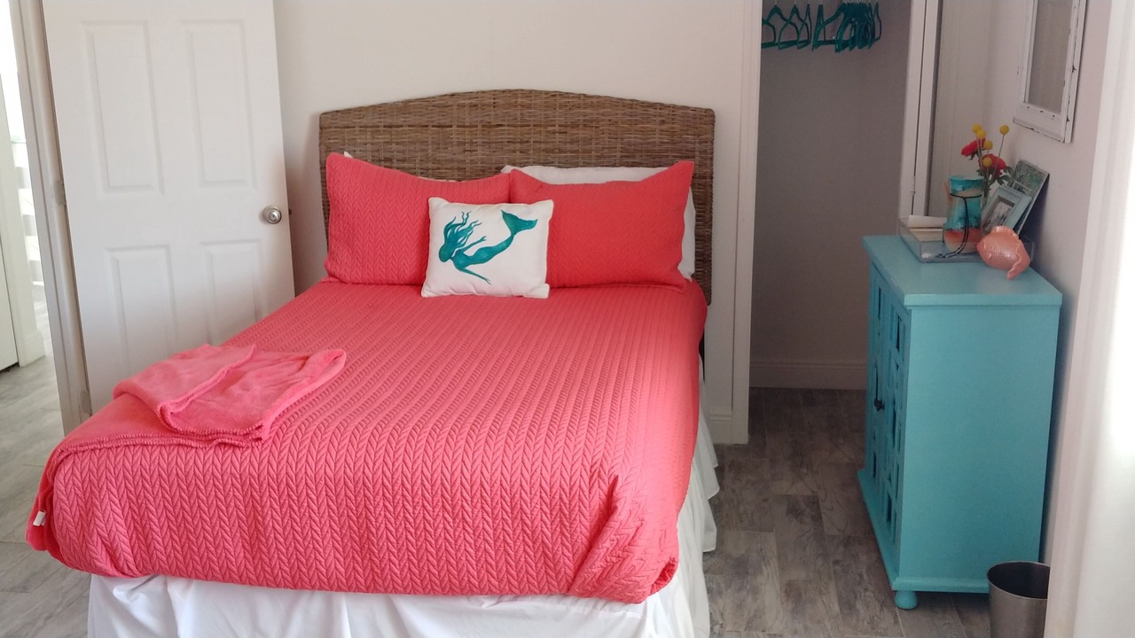 Photo of Bedroom in Tar Bay
