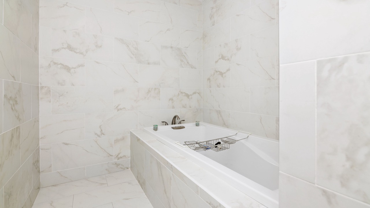 Photo of Bathroom in Tar Bay