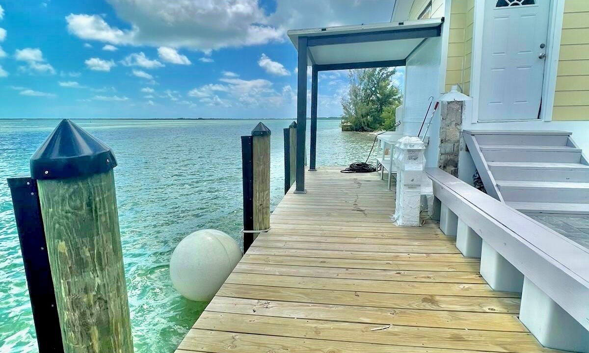 Photo of Patio Balcony in Alice Town