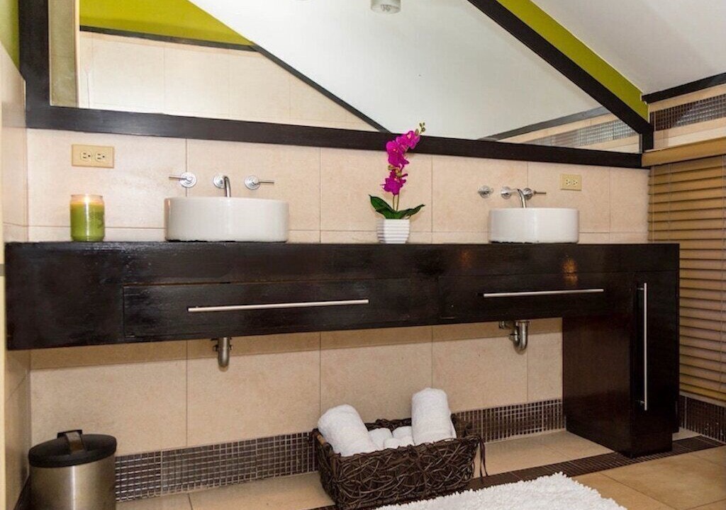 Photo of Bathroom in Eden Gardens