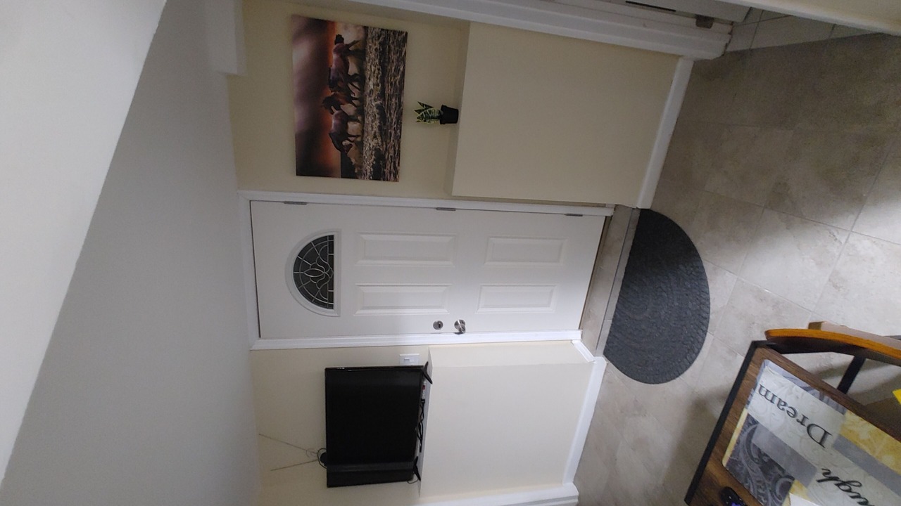 Photo of Livingroom in Mariners Harbor