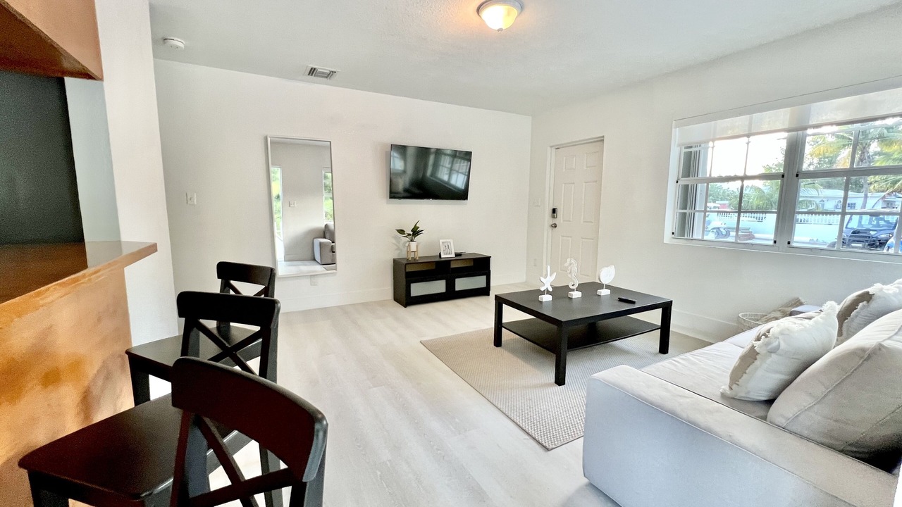 Photo of Livingroom in Alice Town