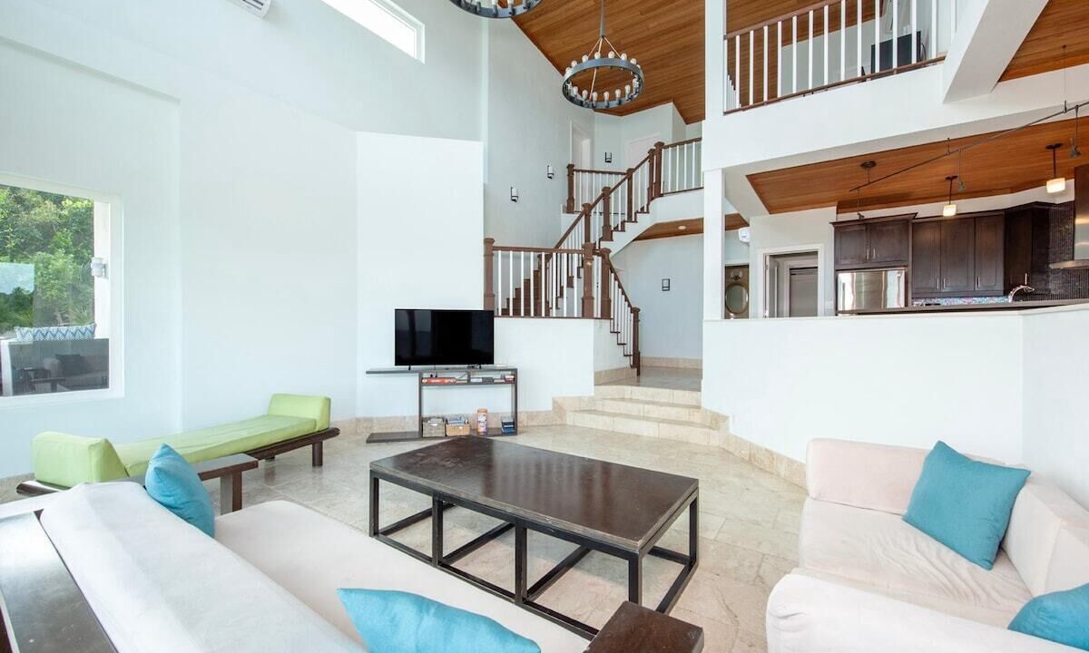 Photo of Bedroom in Governor's Harbour