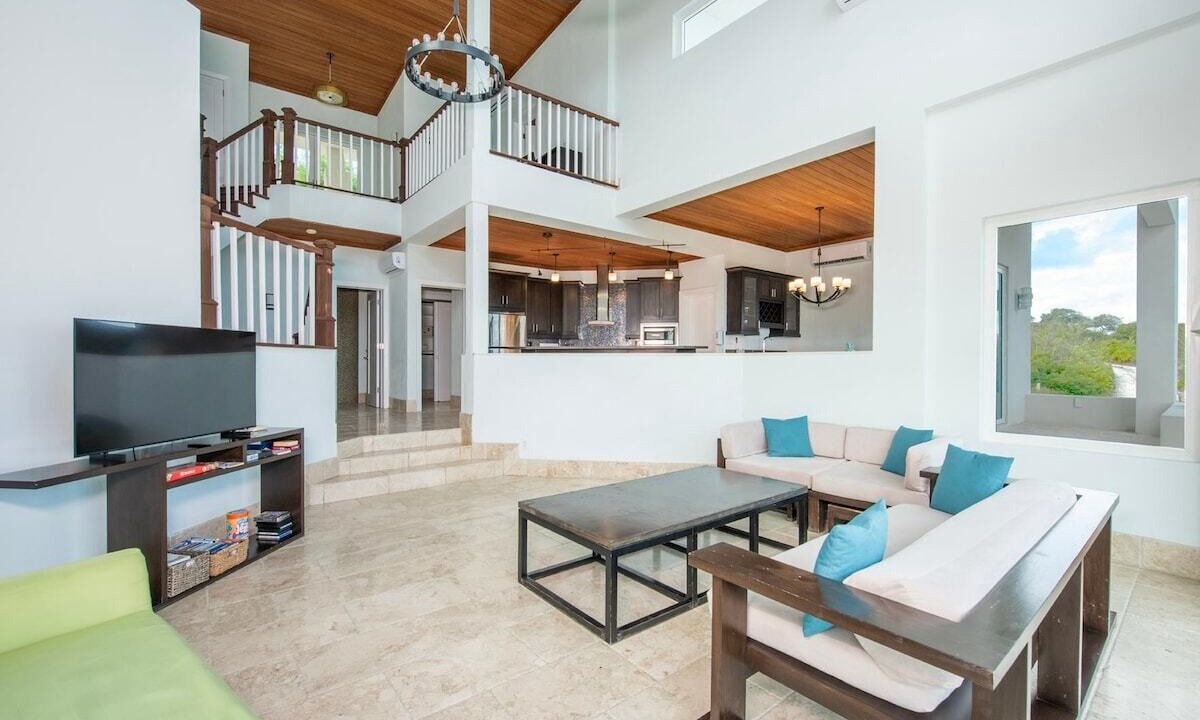 Photo of Bedroom in Governor's Harbour