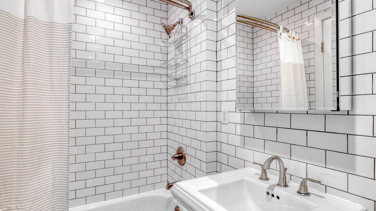Photo of Bathroom in Bowery
