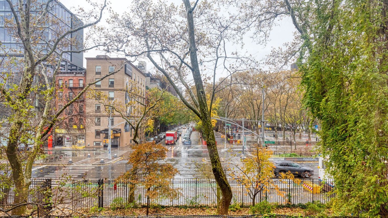Photo of Outdoor in Bowery