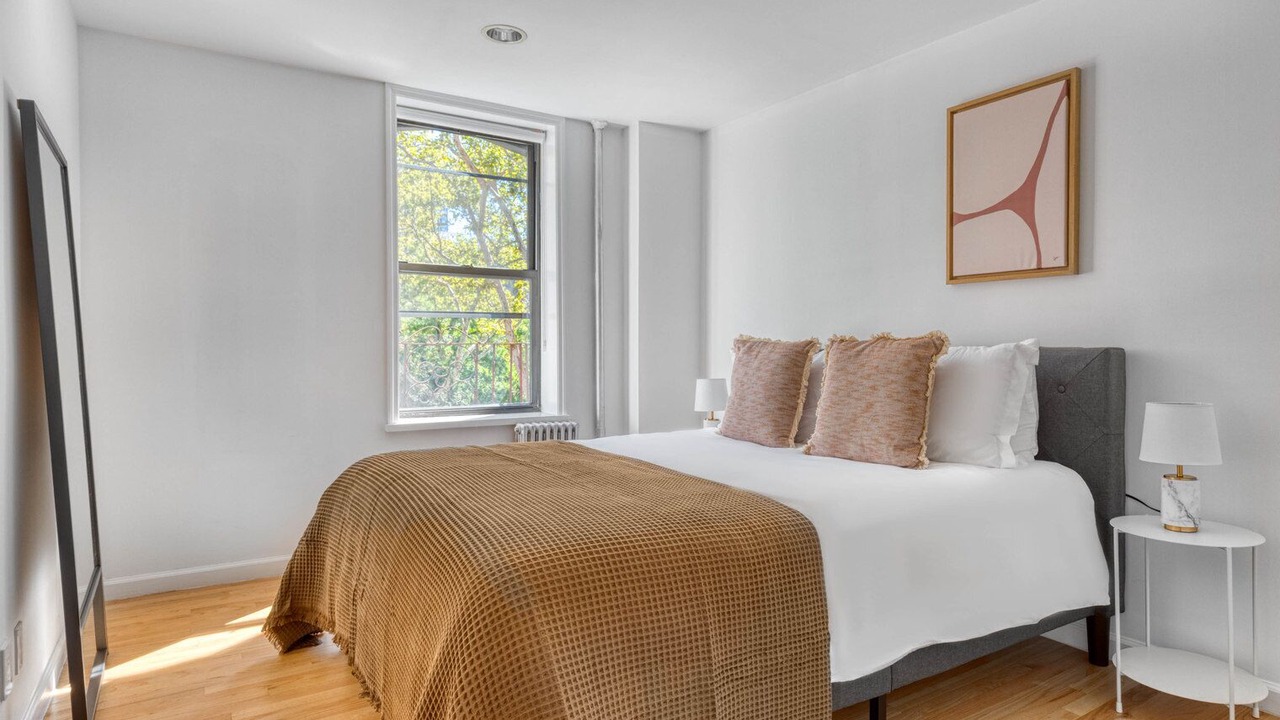 Photo of Bedroom in Little Italy