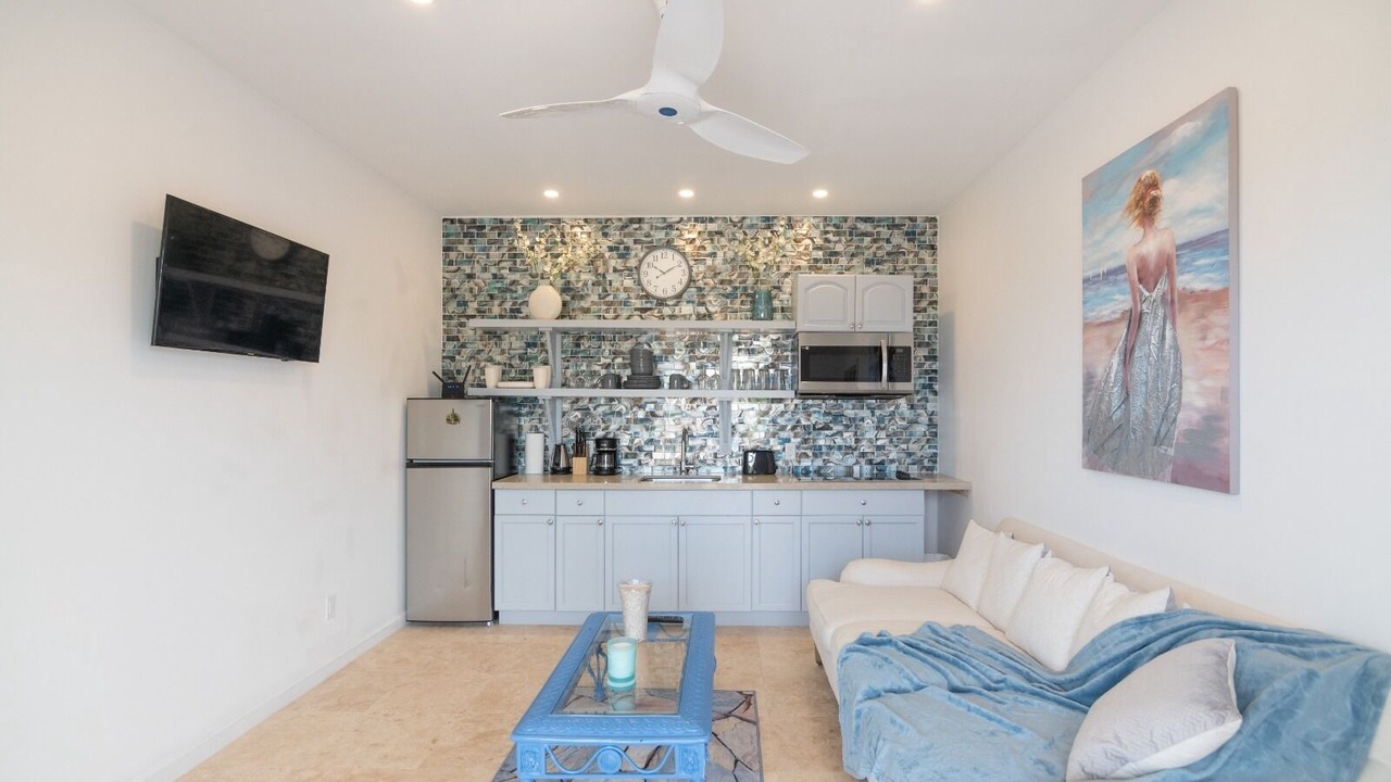 Photo of Livingroom in Farmer's Hill