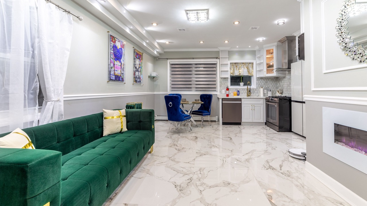 Photo of Livingroom in East Flatbush