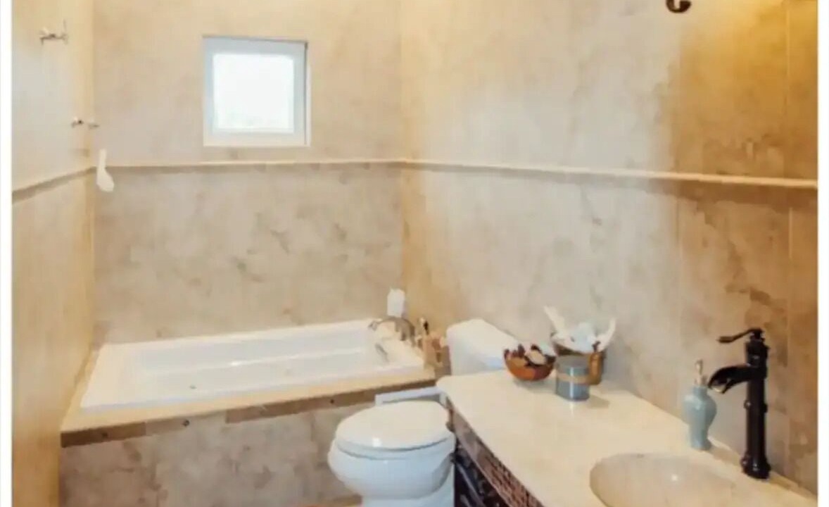 Photo of Bathroom in Windsor Park