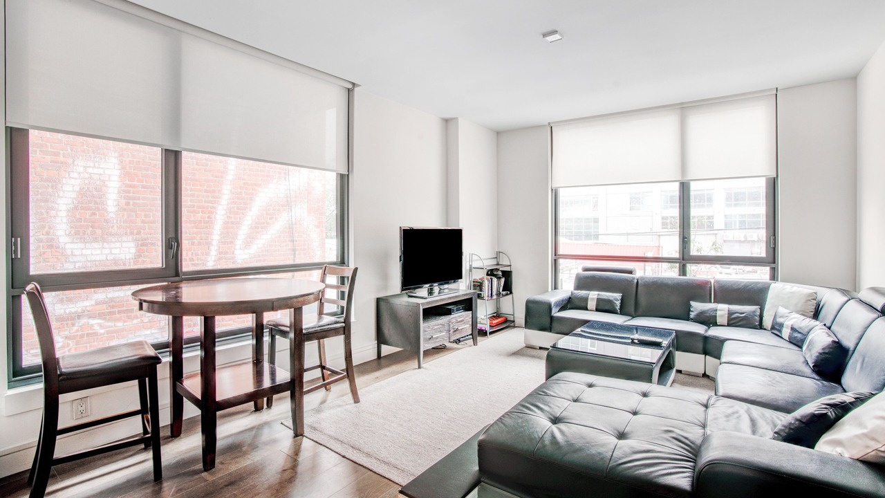 Photo of Livingroom in Greenpoint