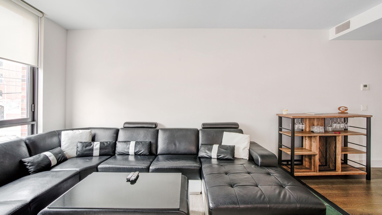 Photo of Livingroom in Greenpoint