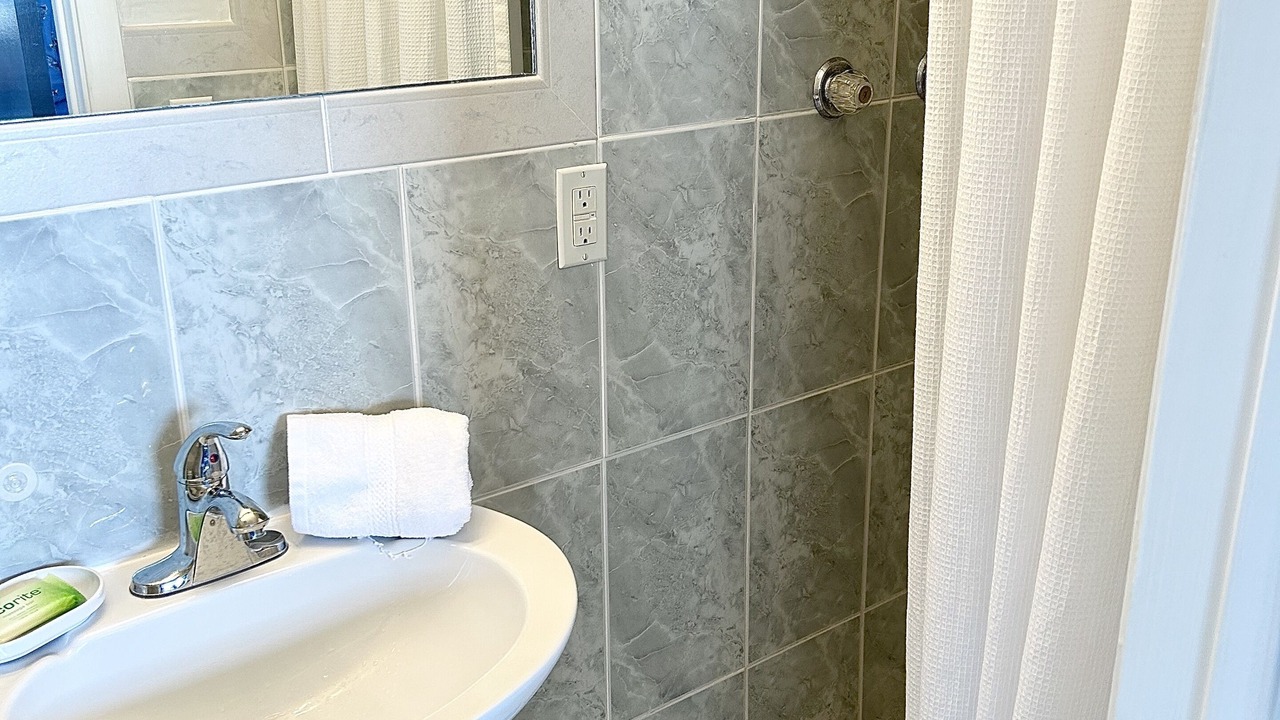 Photo of Bathroom in Bahamas Terrace