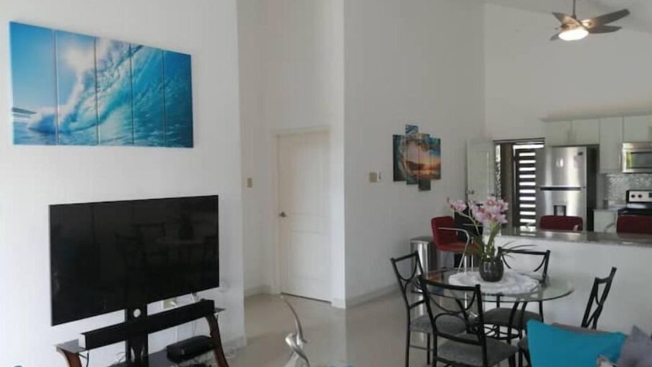 Photo of Livingroom in Kingston