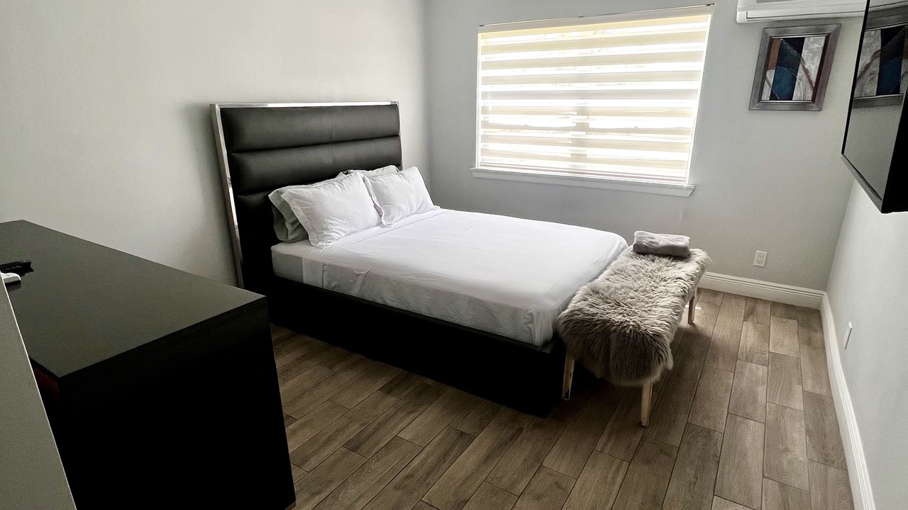 Photo of Bedroom in Downtown