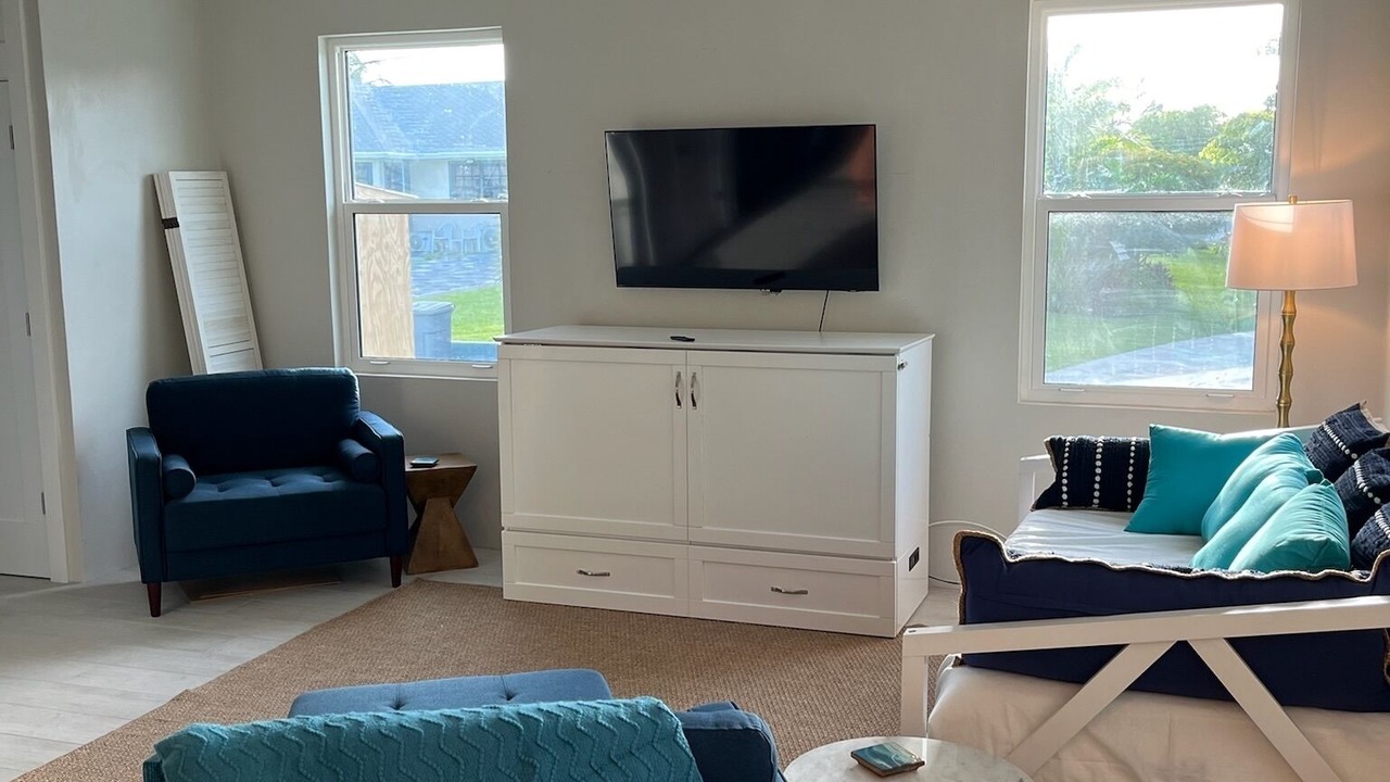 Photo of Livingroom in Spanish Wells