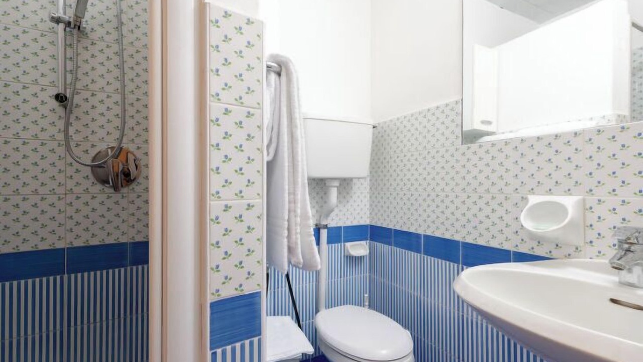 Photo of Bathroom in Costermano