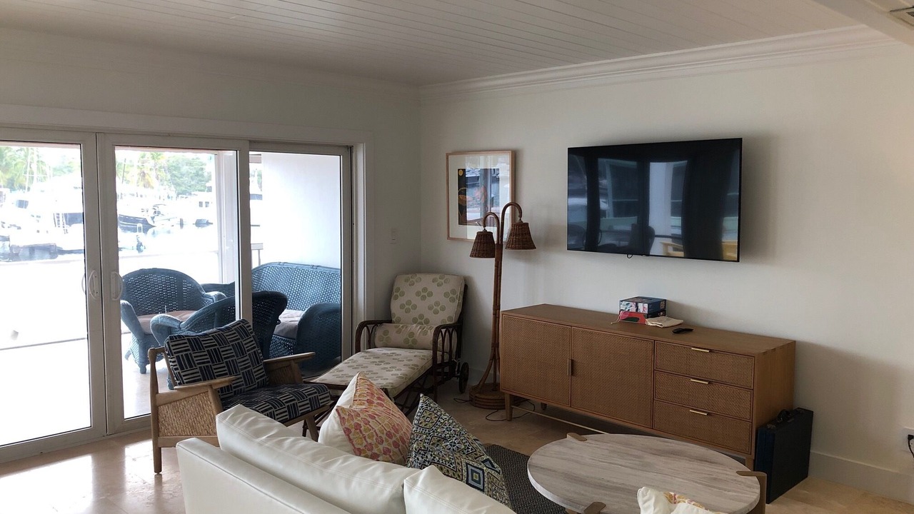 Photo of Livingroom in Great Harbour Cay