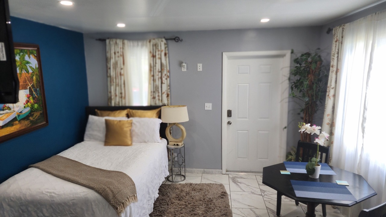 Photo of Bedroom in Nassau