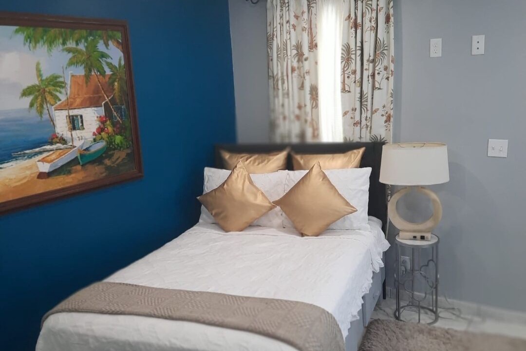 Photo of Bedroom in Nassau