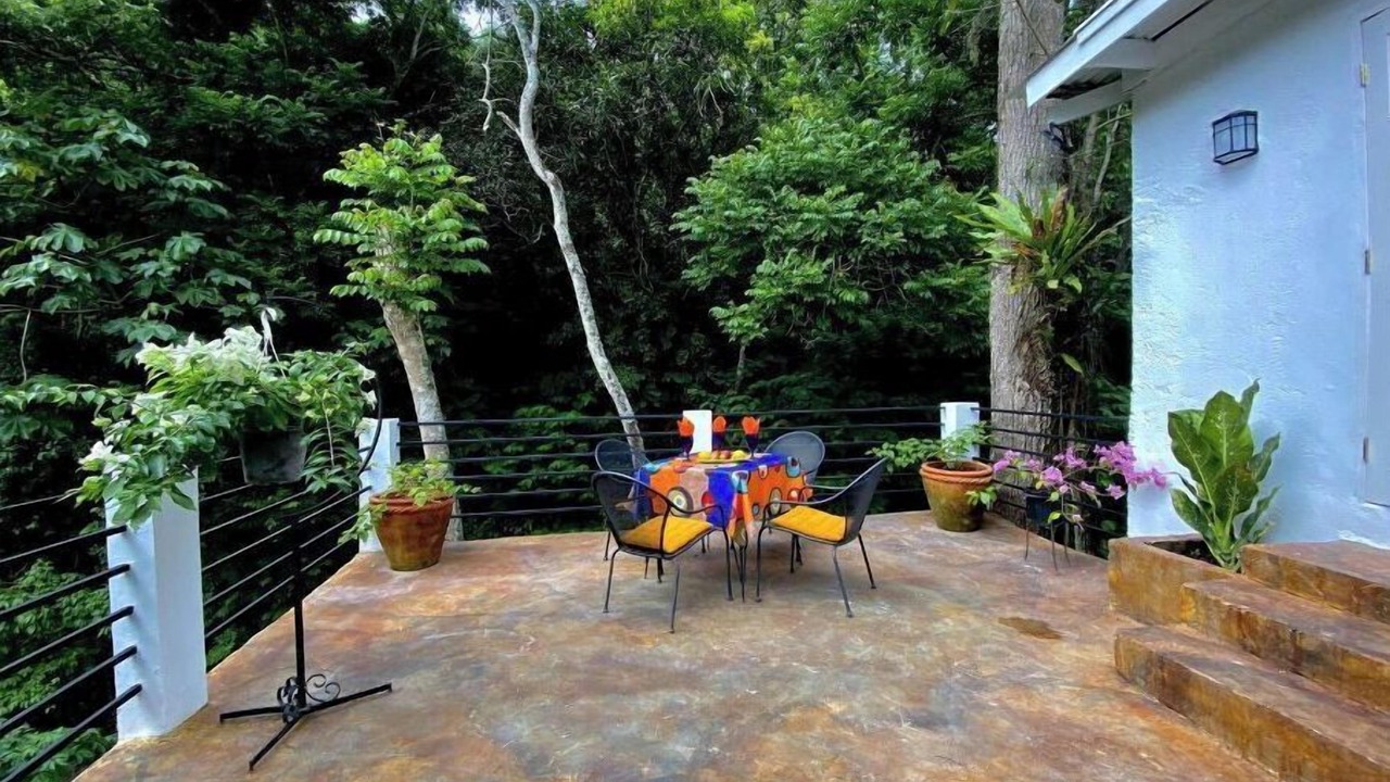 Photo of Outdoor in Kingston