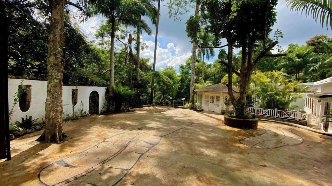 Photo of Outdoor in Kingston