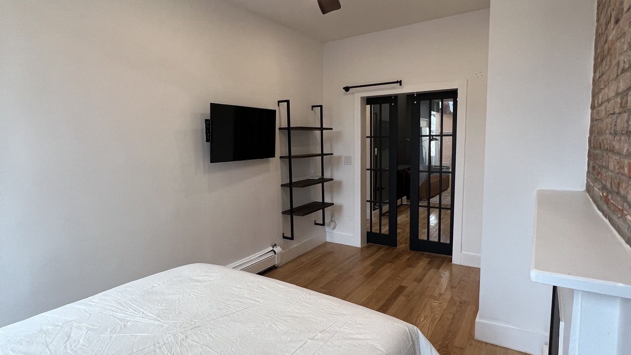 Photo of Bedroom in Bedford-Stuyvesant