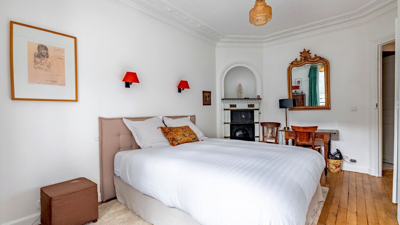 Photo of Bedroom in 10th Arrondissement