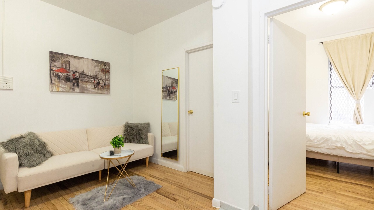 Photo of Livingroom in Manhattan Valley