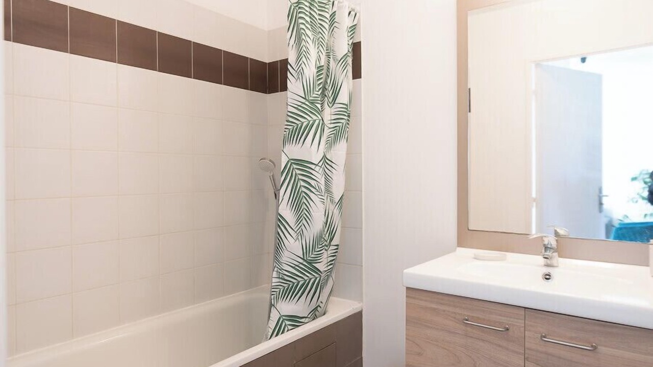 Photo of Bathroom in La Courneuve