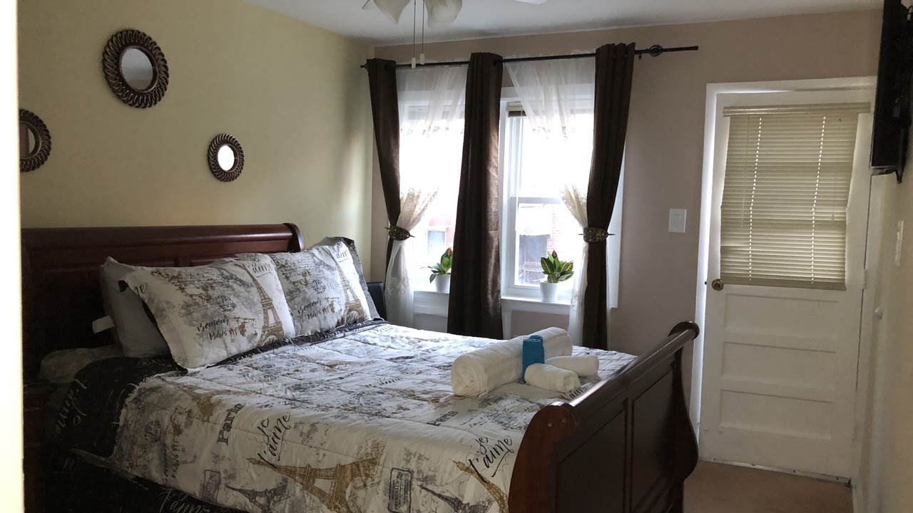 Photo of Bedroom in Canarsie