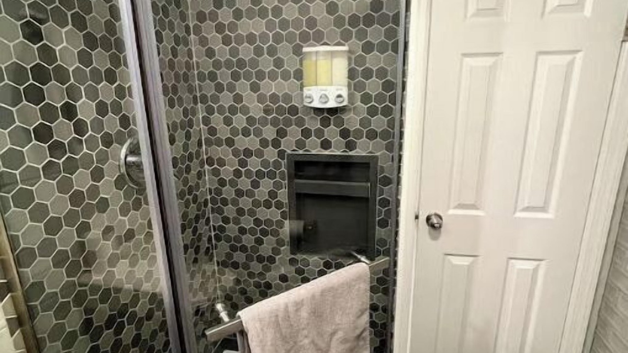 Photo of Bathroom in Bay Ridge