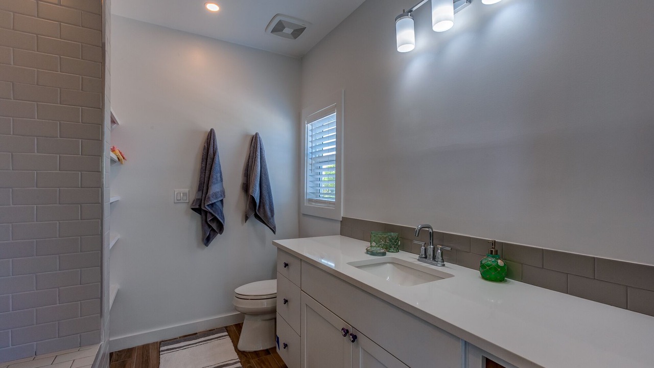 Photo of Bathroom in Hope Town