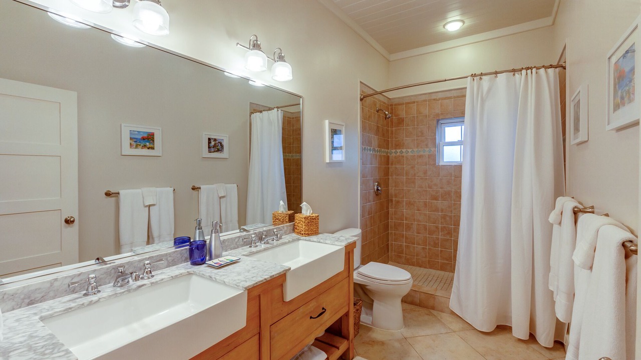 Photo of Bathroom in Hope Town