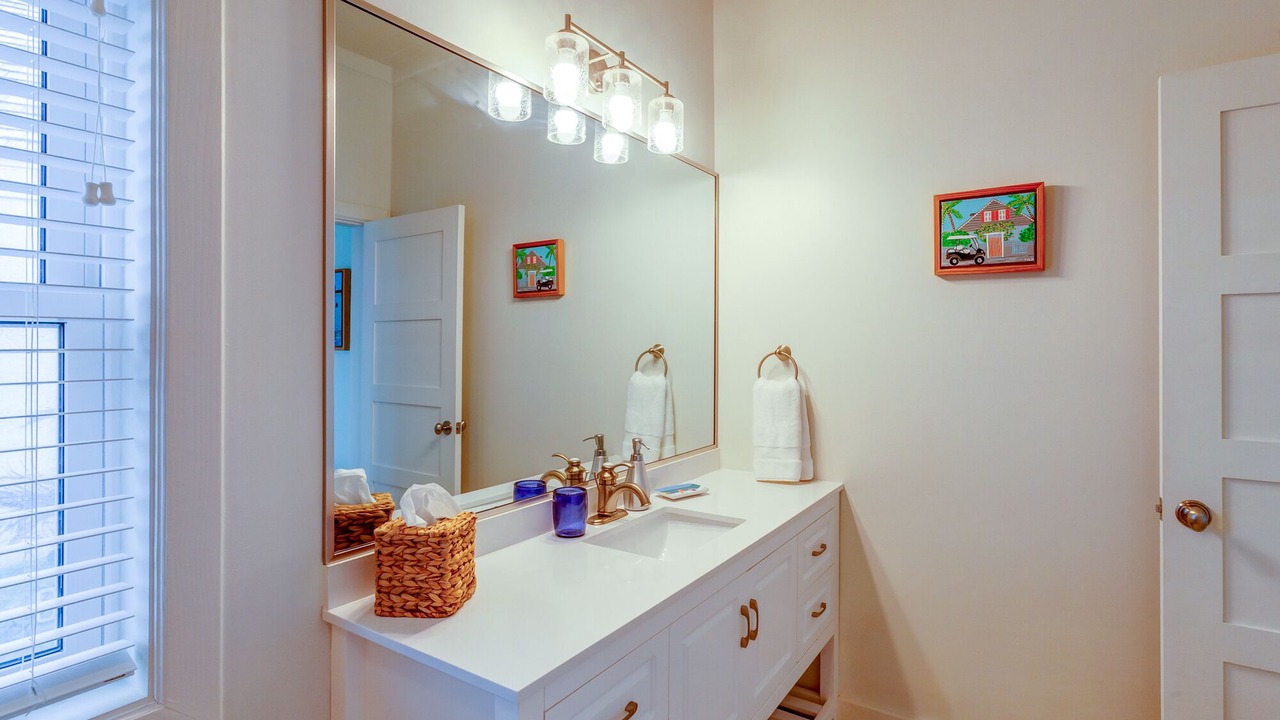 Photo of Bathroom in Hope Town