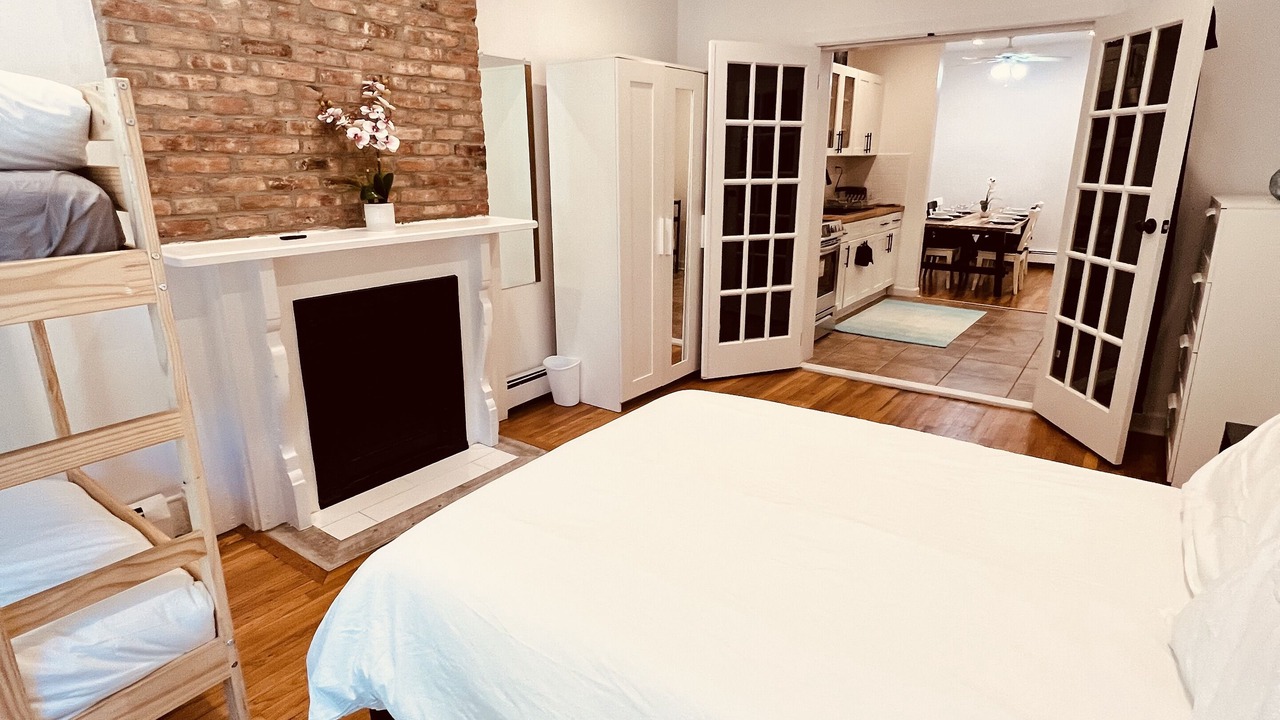 Photo of Bedroom in Bedford-Stuyvesant