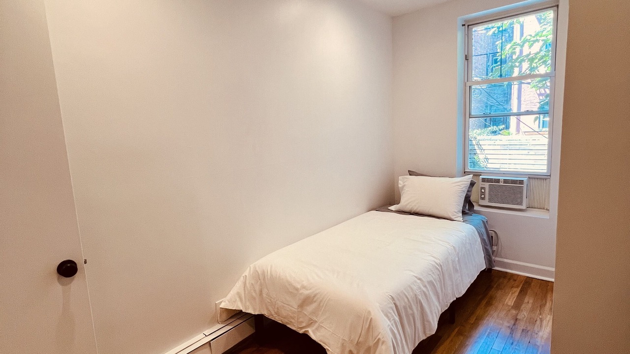 Photo of Bedroom in Bedford-Stuyvesant