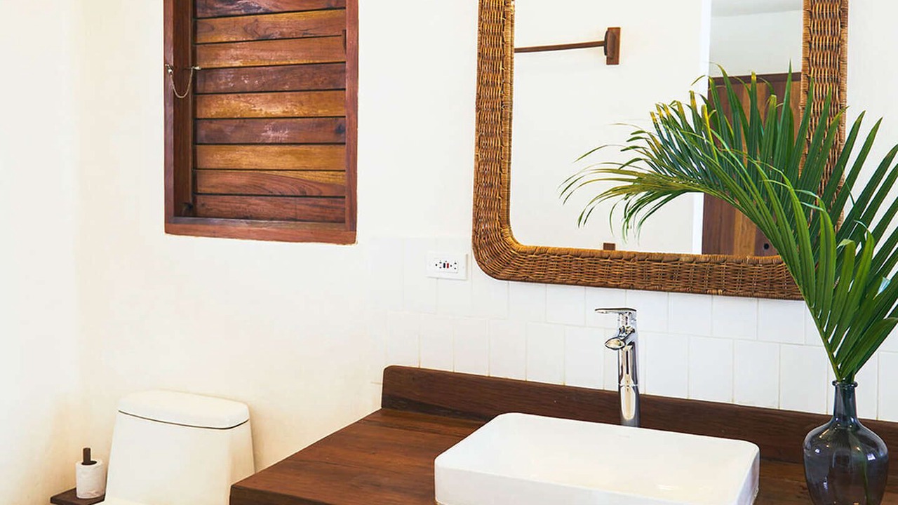 Photo of Bathroom in Treasure Beach