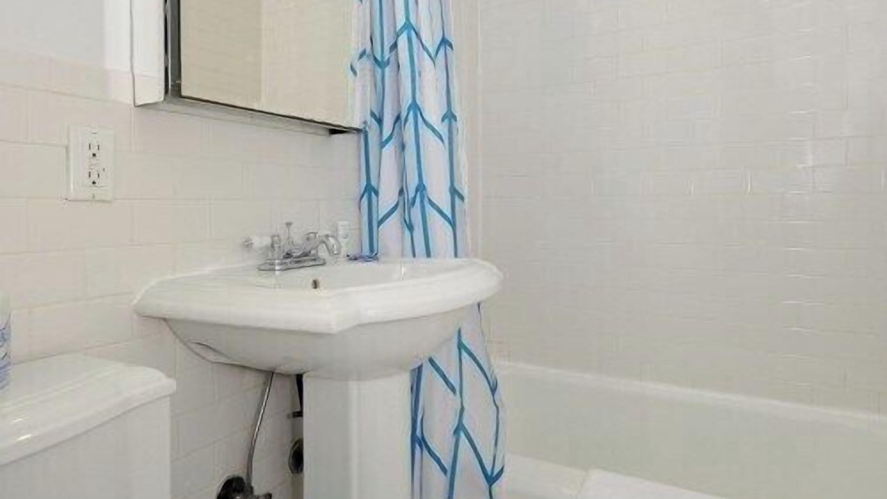 Photo of Bathroom in Sutton Place
