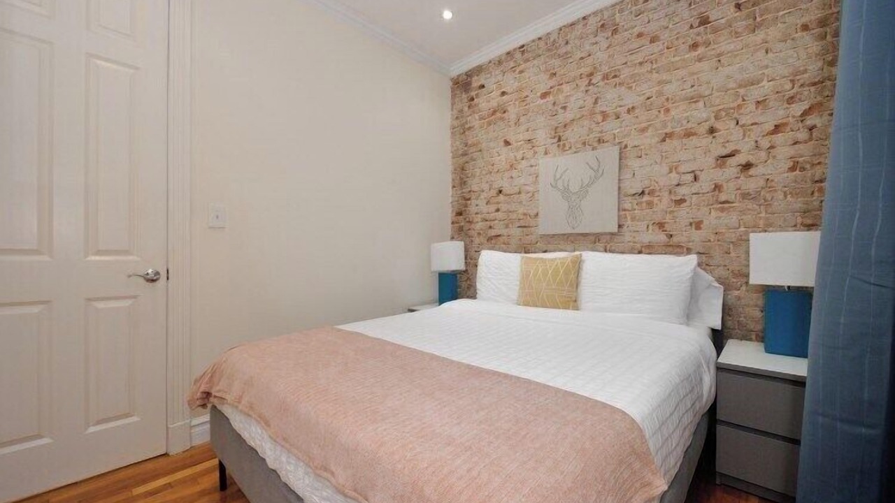 Photo of Bedroom in Sutton Place