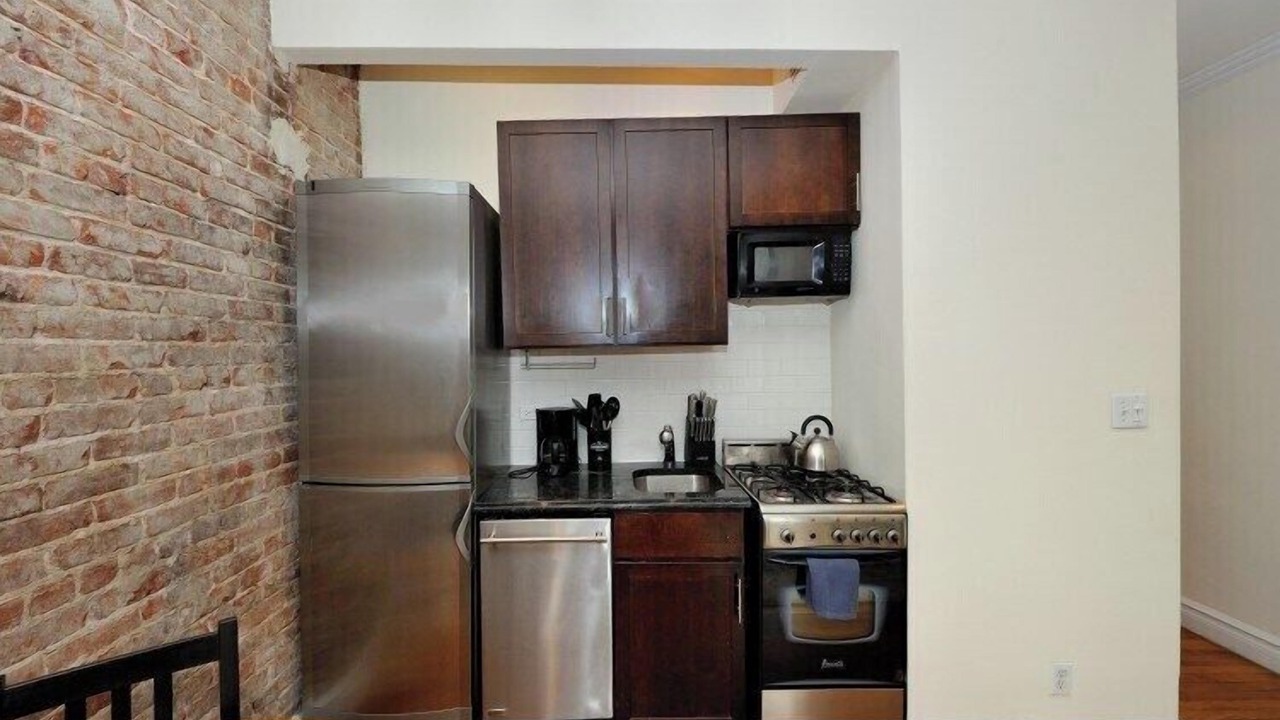 Photo of Kitchen in Sutton Place